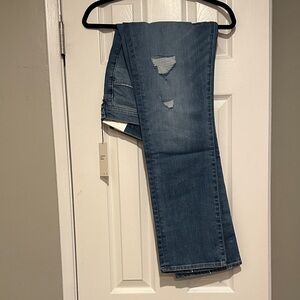 7 For Mankind, Easy Slim fit. Classic Blue Distressed Women Jeans